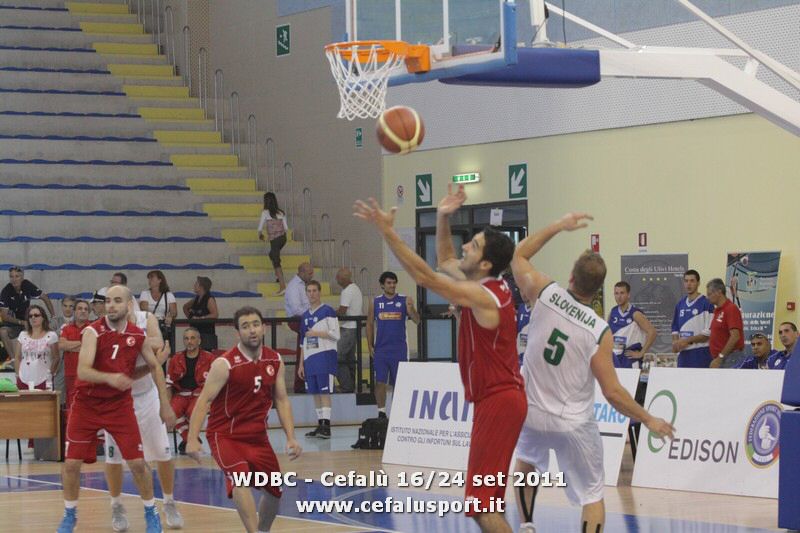 110923 basket 129_tn.jpg